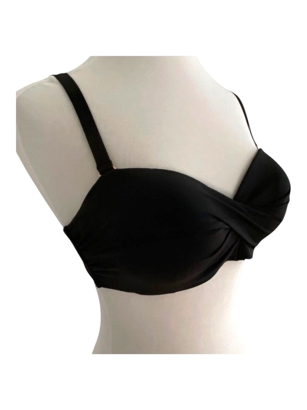 H&M black bikini top ajustable & removable straps NWOT removable good support 16